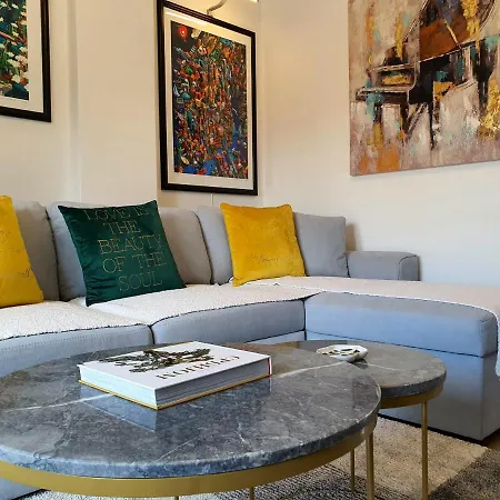 Centar With Parking *