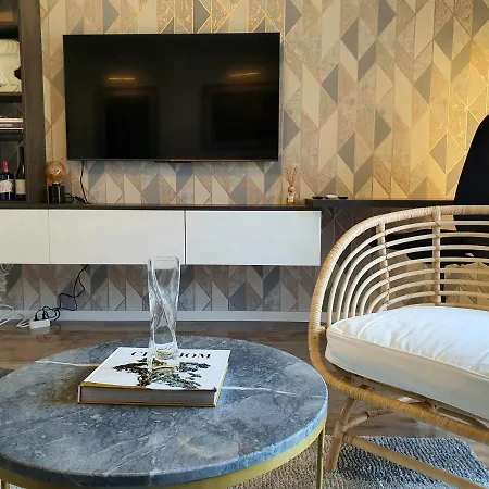 Centar With Parking Apartment *