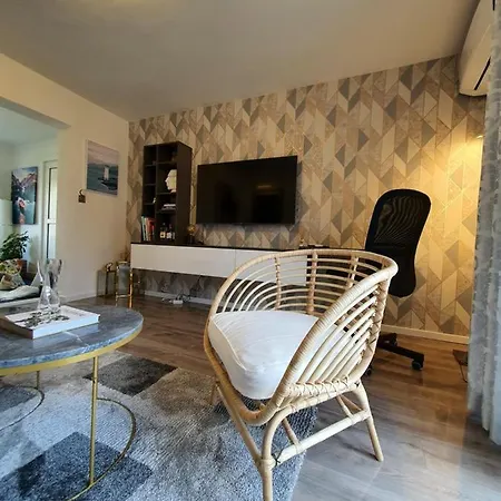 公寓 Centar With Parking