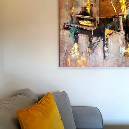 Centar With Parking Apartamento