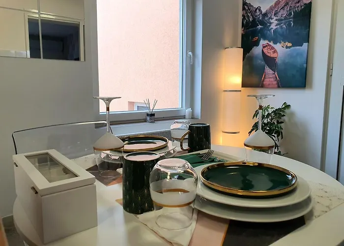 Centar With Parking נגוטין